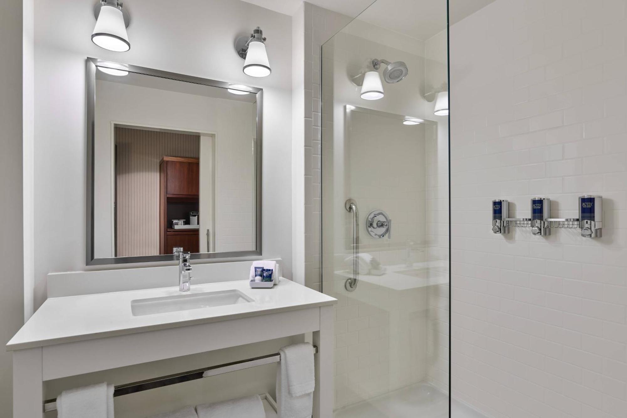 Four Points By Sheraton Dallas Worth Airport North Hotel